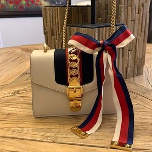 Final price🔥Authentic Gucci Sylvia Mini Chain bag